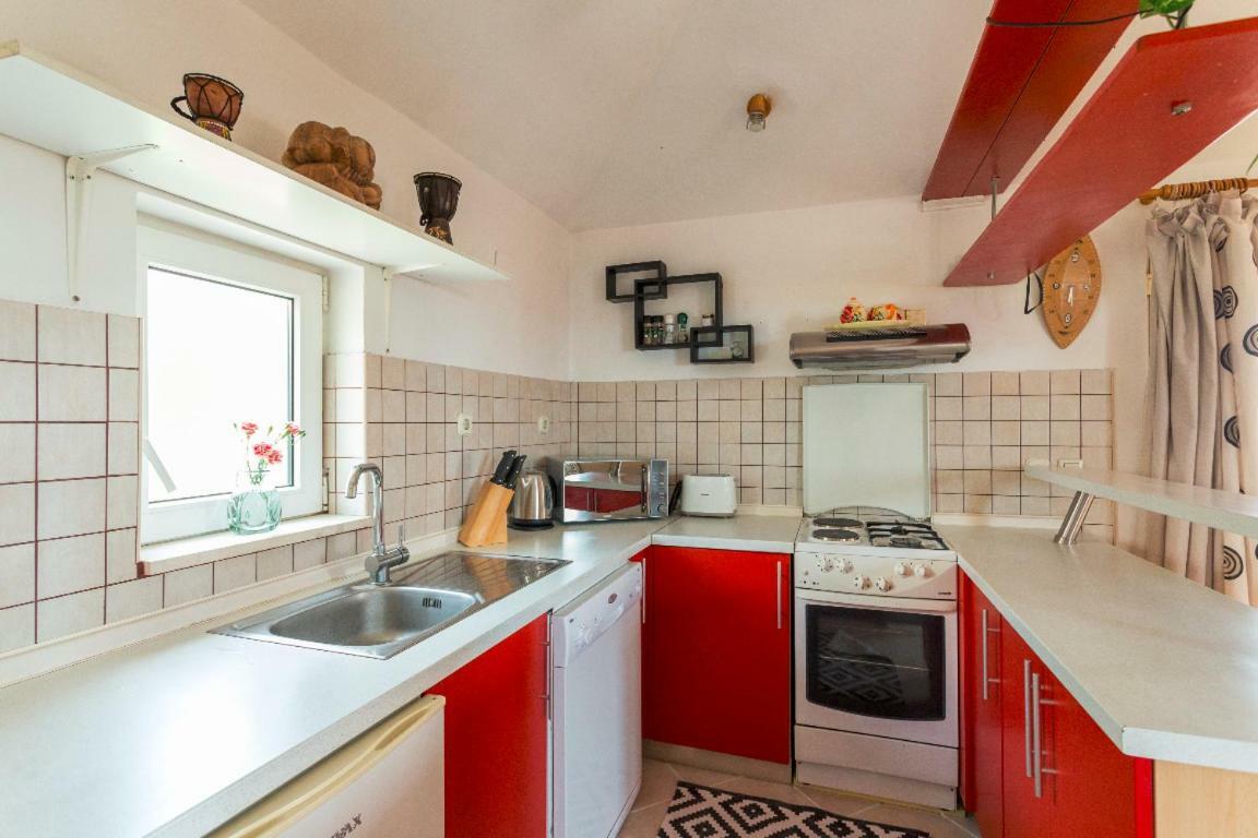 Laura Apartament
